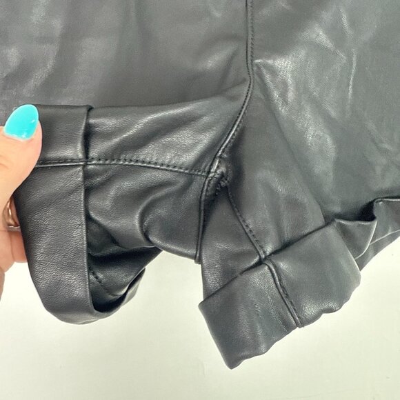American Eagle super Stretch Faux Leather Shorts Hi-Rise Black Plus Size 16 EUC - Picture 5 of 11